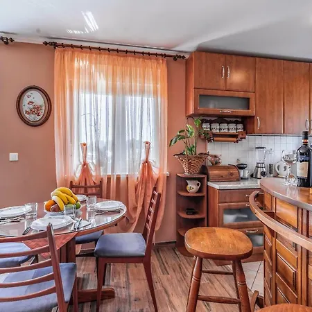 Meri Apartment